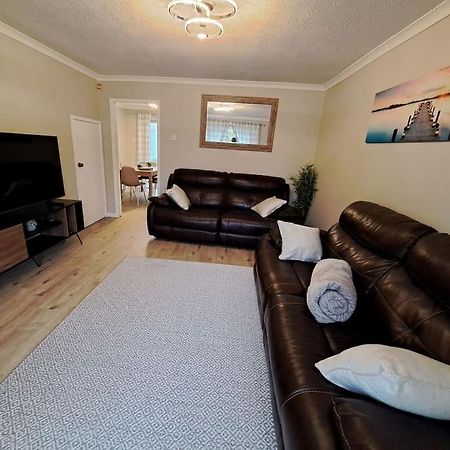 Modern Living In Hull Vila Kingston upon Hull Exterior foto