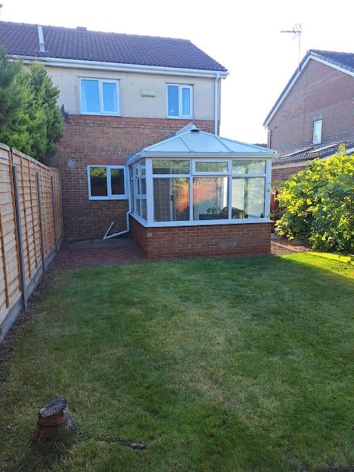 Modern Living In Hull Vila Kingston upon Hull Exterior foto